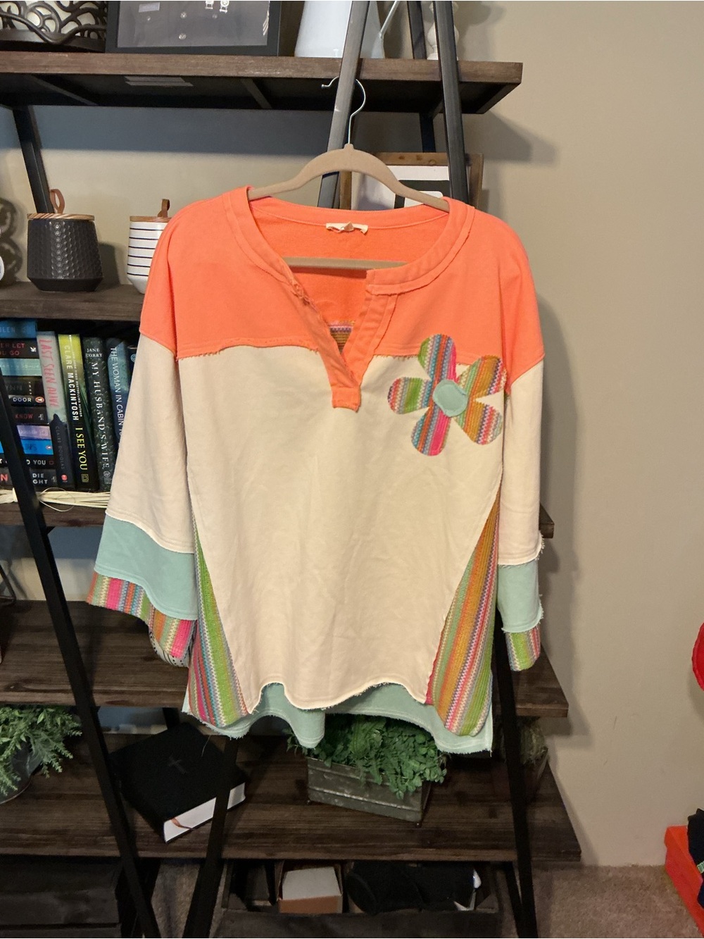 easel Colorblock Floral Patch Tunic - Orange, Cream & Mint Size L
